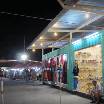 Blog-WOC-Layover-tips-Phuket-night-market-2