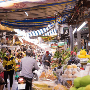 Saigon local market - WOC layover tips