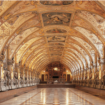munich residence- WOC layover tips